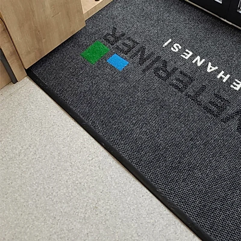 Veteriner Kliniklere Özel Yeşil Gri Logolu Paspas Klinika